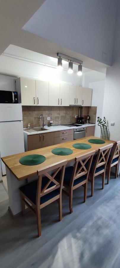 Ferienwohnung Duplex Belle View Sinaia-Free Parking Exterior foto